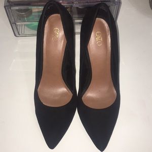 Black pointed heels